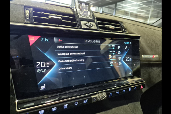 DS 7 Crossback E-Tense Performance Line+ Panorama | Deep Black Alcantara | 360 Camera | Nightvision | Stoelverwarming