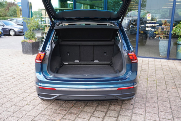 Volkswagen Tiguan 1.5 TSI Life Business|Prijs rijklaar incl. 12 mnd garantie|Stoel/stuurverwarming Camera LMV PDC Carplay DAB