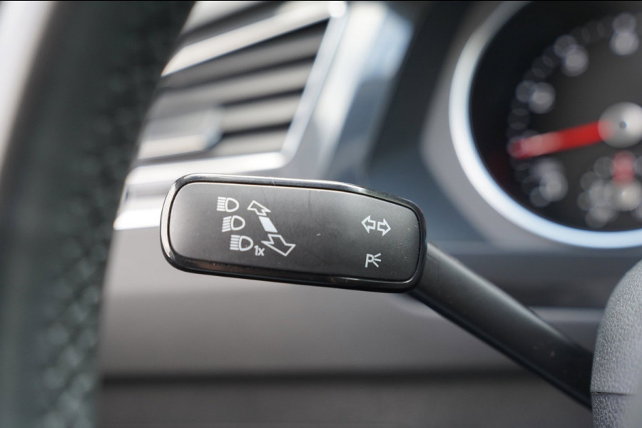 Volkswagen Tiguan 1.5 TSI Life Business|Prijs rijklaar incl. 12 mnd garantie|Stoel/stuurverwarming Camera LMV PDC Carplay DAB