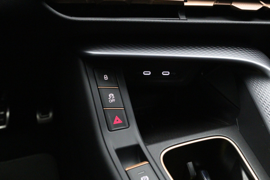 CUPRA Terramar 1.5 TSI e-Hybrid 204 PK Business PHEV, Leder-Alcantara, Winterpakket, 360 Camera