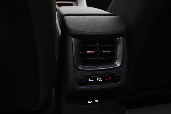 CUPRA Terramar 1.5 TSI e-Hybrid 204 PK Business PHEV, Leder-Alcantara, Winterpakket, 360 Camera
