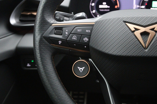 CUPRA Terramar 1.5 TSI e-Hybrid 204 PK Business PHEV, Leder-Alcantara, Winterpakket, 360 Camera