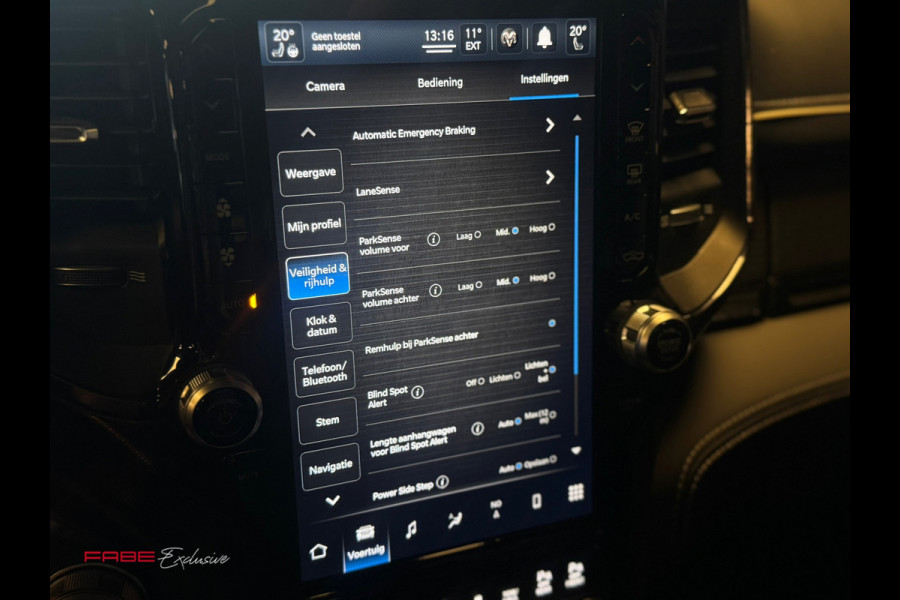 Dodge Ram 1500 5.7 V8 4x4 Crew Cab Limited / NAP / H/K / 360 Camera / HUD / Trekhaak / Stoelventilatie / Stuurverwarming / Keyless