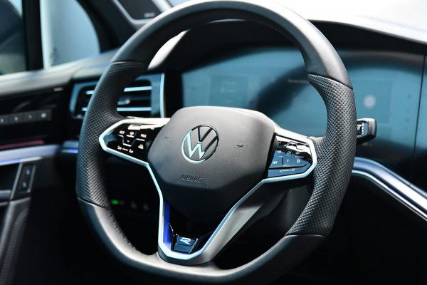 Volkswagen Touareg 3.0 TSi eHybrid 4MOTION R-Line, Nachtzicht, Massage, Softclose, Luchtv, Dynaudio, Koeling, HUD, 360, Pano!