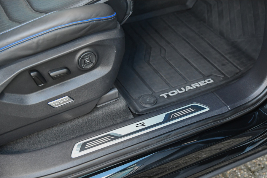 Volkswagen Touareg 3.0 TSi eHybrid 4MOTION R-Line, Nachtzicht, Massage, Softclose, Luchtv, Dynaudio, Koeling, HUD, 360, Pano!