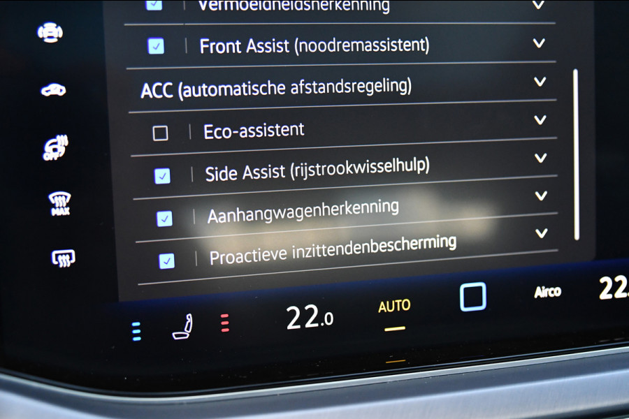 Volkswagen Touareg 3.0 TSi eHybrid 4MOTION R-Line, Nachtzicht, Massage, Softclose, Luchtv, Dynaudio, Koeling, HUD, 360, Pano!
