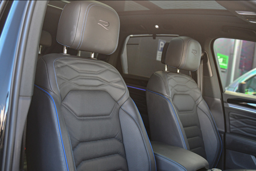 Volkswagen Touareg 3.0 TSi eHybrid 4MOTION R-Line, Nachtzicht, Massage, Softclose, Luchtv, Dynaudio, Koeling, HUD, 360, Pano!