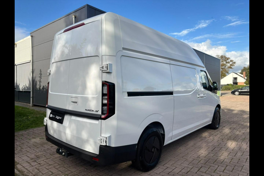Farizon SV L2H2 231PK | Trekhaak | Hoog dak | Adaptive Cruise Control | 2.000 kg trekgewicht | Stoelverwarming | 360 graden camera