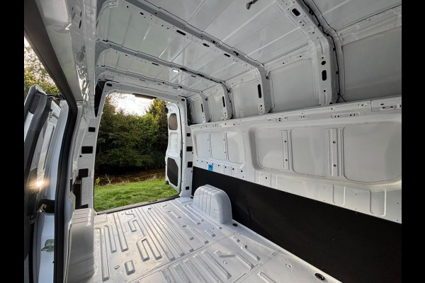Farizon SV L2H2 231PK | Trekhaak | Hoog dak | Adaptive Cruise Control | 2.000 kg trekgewicht | Stoelverwarming | 360 graden camera