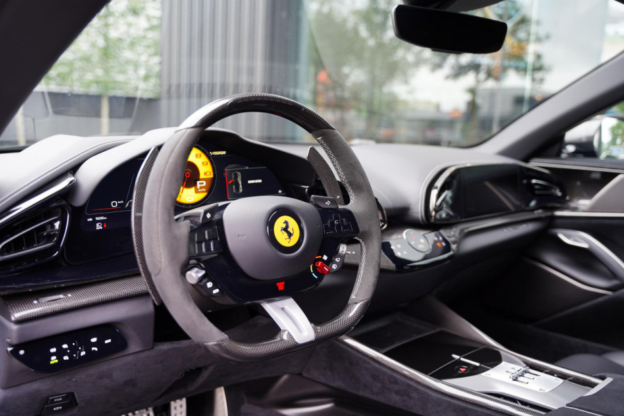 Ferrari Purosangue 6.5 V12 / Full PPF / Full Carbon Pack / Retrofit Steeringwheel