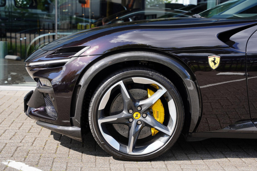 Ferrari Purosangue 6.5 V12 / Full PPF / Full Carbon Pack / Retrofit Steeringwheel