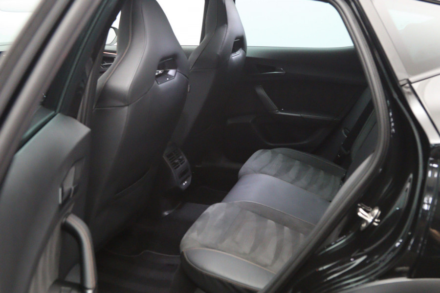 CUPRA Formentor 1.4 e-Hybrid VZ 245 PK Black Edition PHEV, Panoramadak, Leder-Alcantara, Stuur-Startknop, Camera