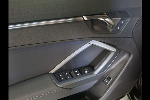 Audi Q3 35 TFSI S edition | Clima| Pano | Camera | Navi | Stoelverwarming |