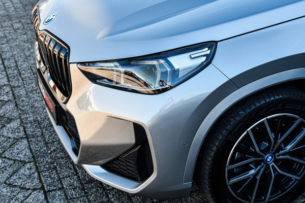 BMW X1 XDrive30e M Sport, Panorama, H.Kardon, Memory, 360, HUD, Ambiente, Trekhaak, Carplay!