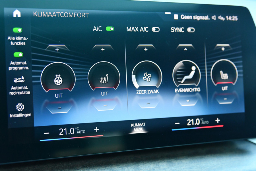 BMW X1 XDrive30e M Sport, Panorama, H.Kardon, Memory, 360, HUD, Ambiente, Trekhaak, Carplay!