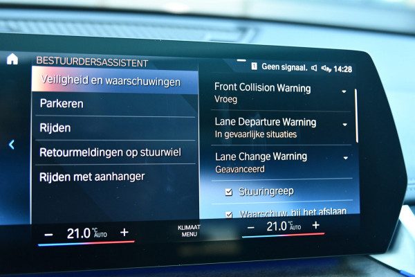 BMW X1 XDrive30e M Sport, Panorama, H.Kardon, Memory, 360, HUD, Ambiente, Trekhaak, Carplay!