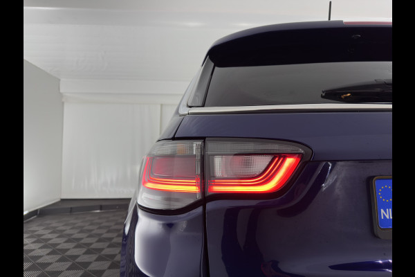Jeep Compass 4xe 190 Plug-in Hybrid Electric Limited Lease Ed. (INCL-BTW) *LEATHER-FABRIC | FULL-LED | ADAPTIVE-CRUISE | CAMERA | CARPLAY | BLIND-SPOT | KEYLESS | DAB+ | DIGI-COCKPIT | PRIVACY-GLASS | COMFORT-SEATS | 19''ALU | TOWBAR*
