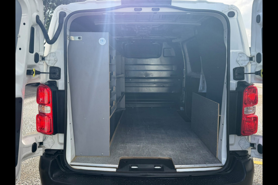Opel Vivaro 2.0 CDTI L2H1 Edition AUTOMAAT / Camera / Trekhaak / App connect