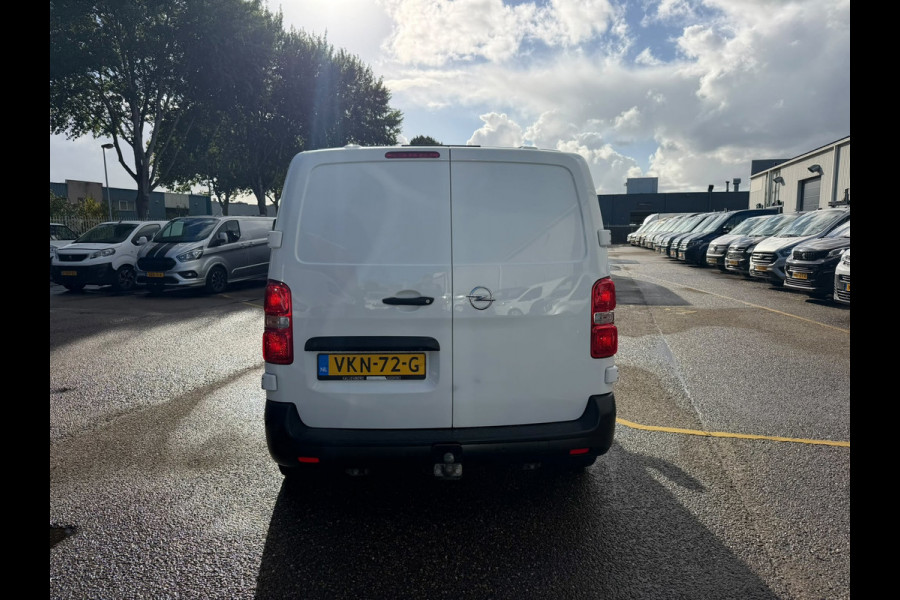 Opel Vivaro 2.0 CDTI L2H1 Edition AUTOMAAT / Camera / Trekhaak / App connect