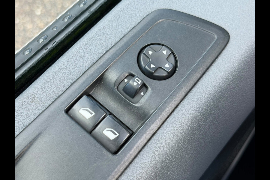 Opel Vivaro 2.0 CDTI L2H1 Edition AUTOMAAT / Camera / Trekhaak / App connect