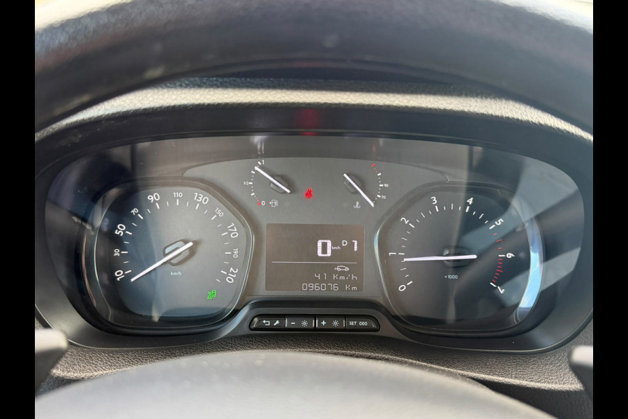 Opel Vivaro 2.0 CDTI L2H1 Edition AUTOMAAT / Camera / Trekhaak / App connect