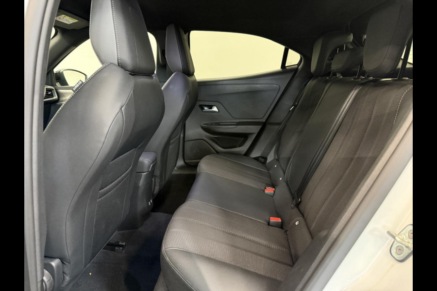 Opel Mokka 1.2 Turbo Hybrid GS AUTOMAAT Climate control Navigatie LED Parkeersensoren achter Camera Cruise control Lichtmetalen velgen Apple Carplay/ Android auto
