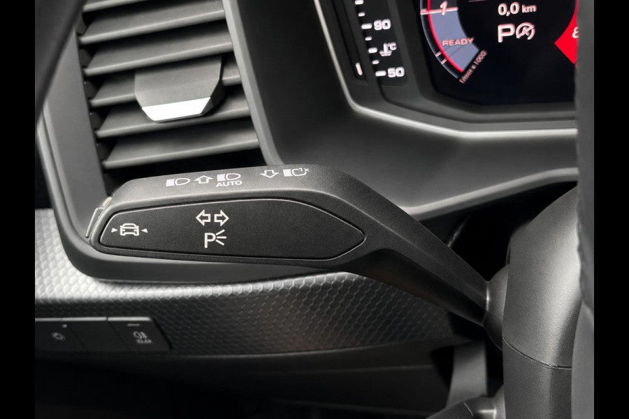 Audi A1 Sportback 25 TFSI Automaat Advanced edition Navigatie Virtual Cockpit PDC v+a Cruise 2-Zone Climate Control Apple CarPlay/Android Auto