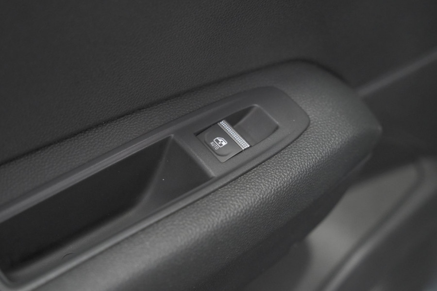 Renault Captur 1.8 E-Tech full hybrid 160 Techno | Adaptieve Cruise Control | Camera | Apple Carplay