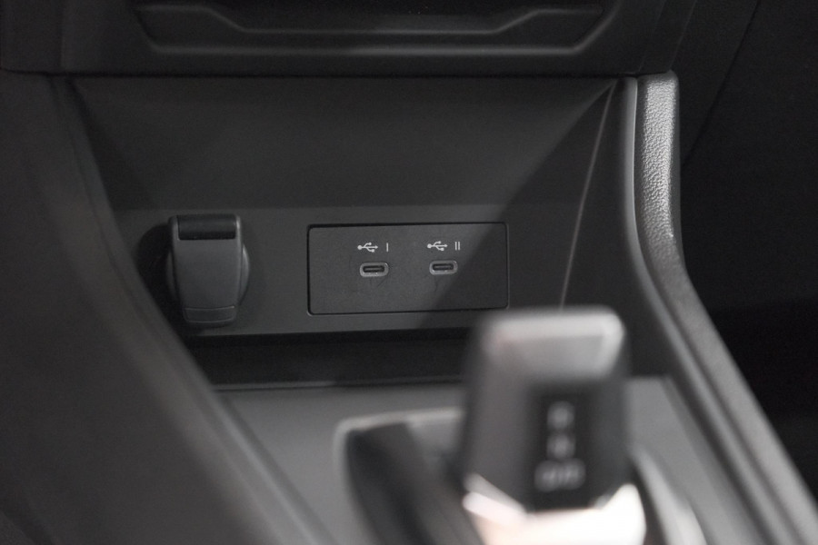 Renault Captur 1.8 E-Tech full hybrid 160 Techno | Adaptieve Cruise Control | Camera | Apple Carplay