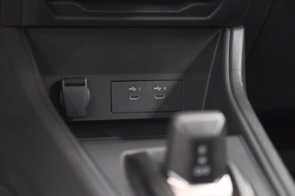 Renault Captur 1.8 E-Tech full hybrid 160 Techno | Adaptieve Cruise Control | Camera | Apple Carplay