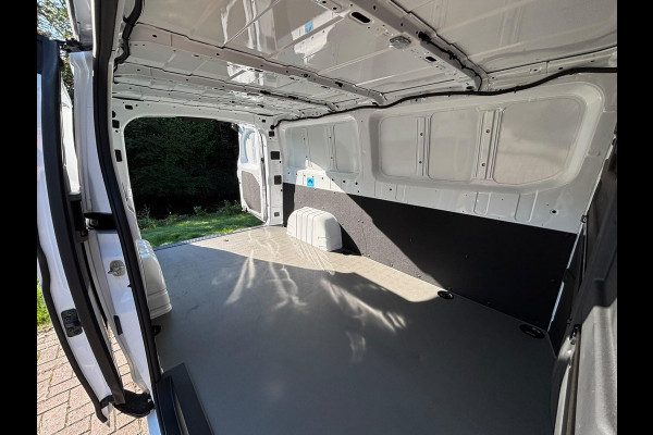 Farizon SV L2H1 231PK | 360 graden camera | 2.000 kg trekgewicht | Adaptive cruise control | Stoelverwarming |  Betimmering
