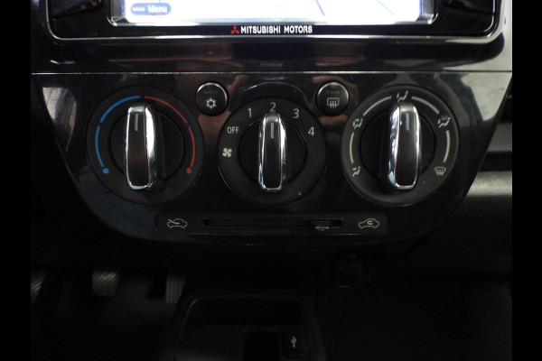 Mitsubishi Space Star 1.0i Active NAVI/AIRCO/BLUETOOTH/LMV!