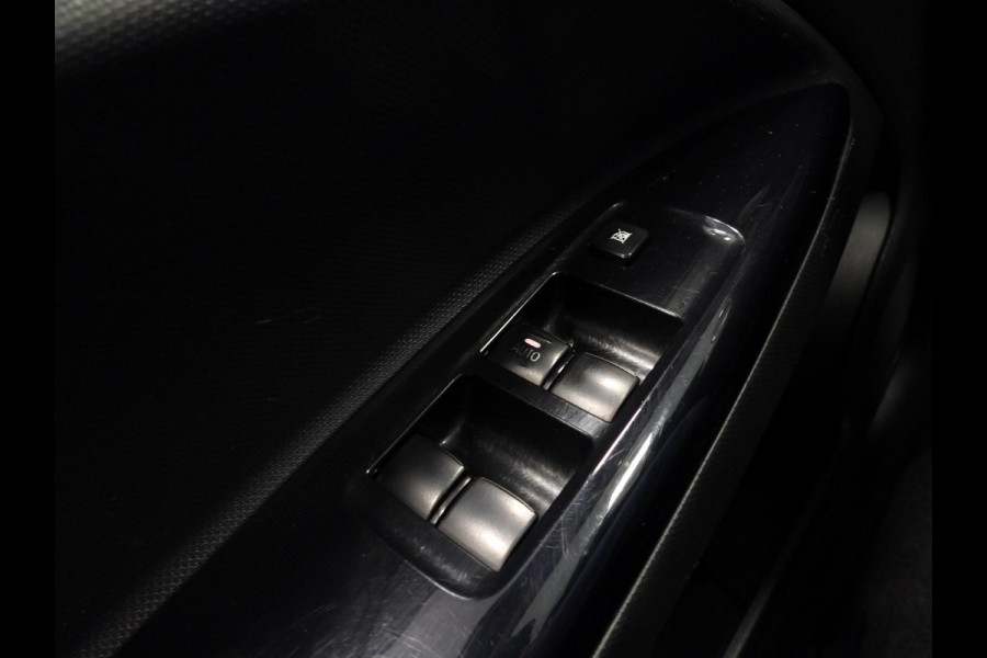 Mitsubishi Space Star 1.0i Active NAVI/AIRCO/BLUETOOTH/LMV!