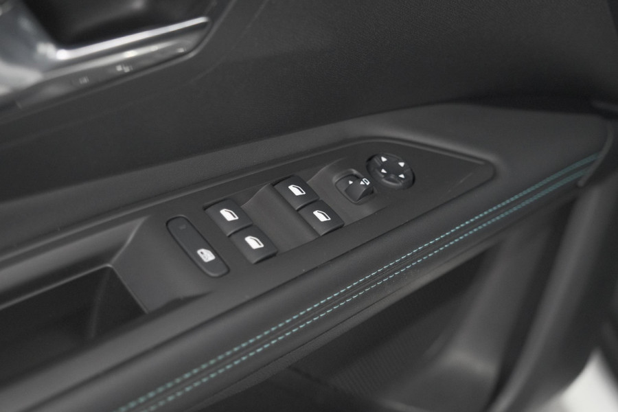 Peugeot 3008 1.6 HYbrid 225 Blue Lease Allure | Camera | Dodehoekdetectie | Apple Carplay