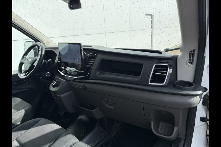 Ford E-Transit 68kWh 184PK L3H2 317km WLTP BEV Snelladen 360° Camera Cruise control Climate control Carplay Navigatie Parkeersensoren