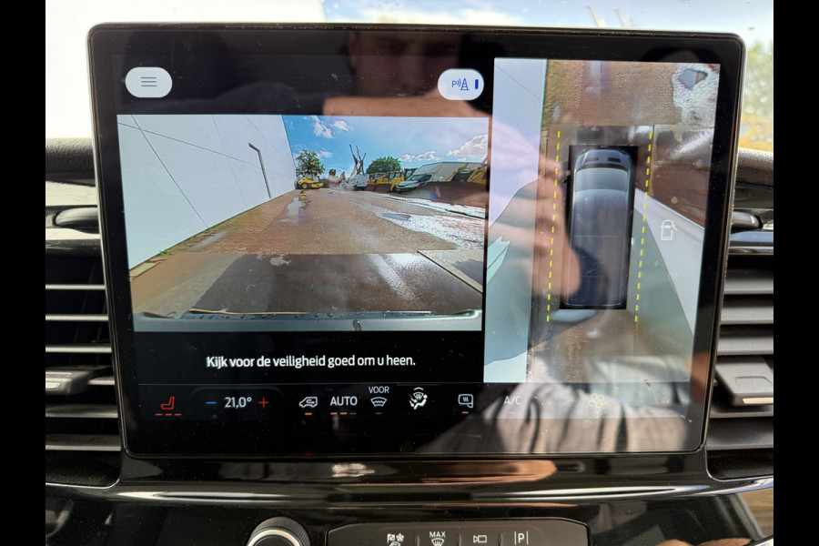Ford E-Transit 68kWh 184PK L3H2 317km WLTP BEV Snelladen 360° Camera Cruise control Climate control Carplay Navigatie Parkeersensoren