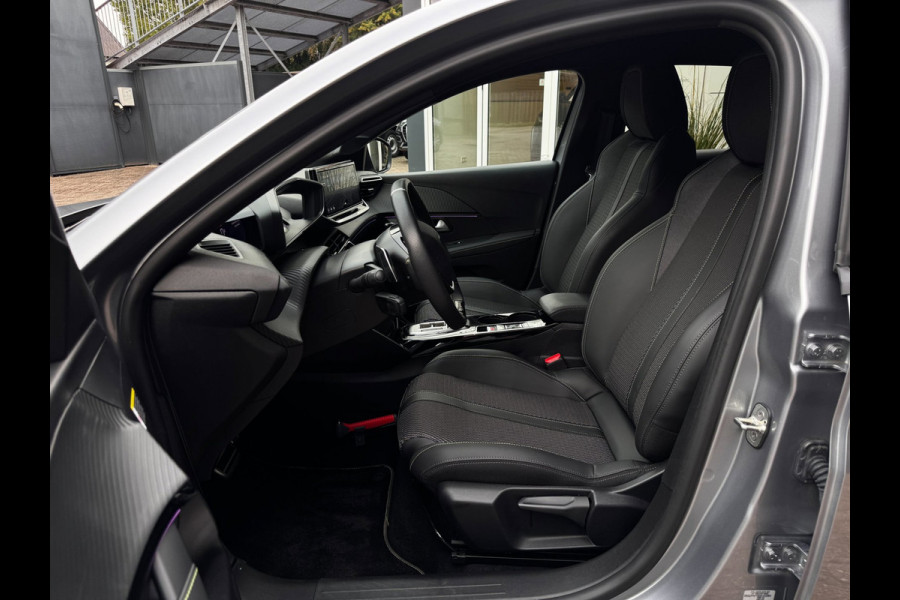 Peugeot 208 1.2 Hybrid 145 e-DCS6 GT | NL-Auto | 360 Camera | Navigatie | Adaptive Cruise | Automaat | Virtual Cockpit