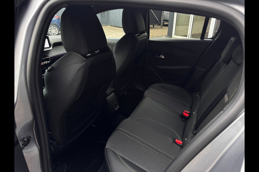 Peugeot 208 1.2 Hybrid 145 e-DCS6 GT | NL-Auto | 360 Camera | Navigatie | Adaptive Cruise | Automaat | Virtual Cockpit