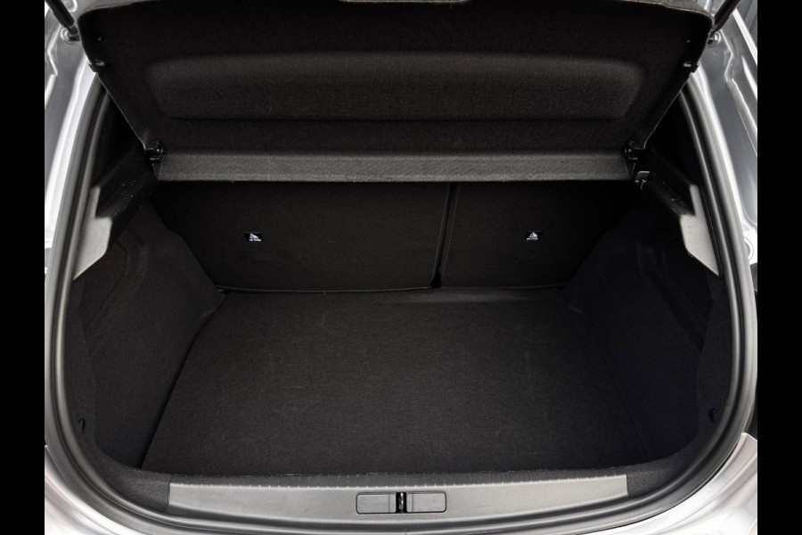 Peugeot 208 1.2 Hybrid 145 e-DCS6 GT | NL-Auto | 360 Camera | Navigatie | Adaptive Cruise | Automaat | Virtual Cockpit