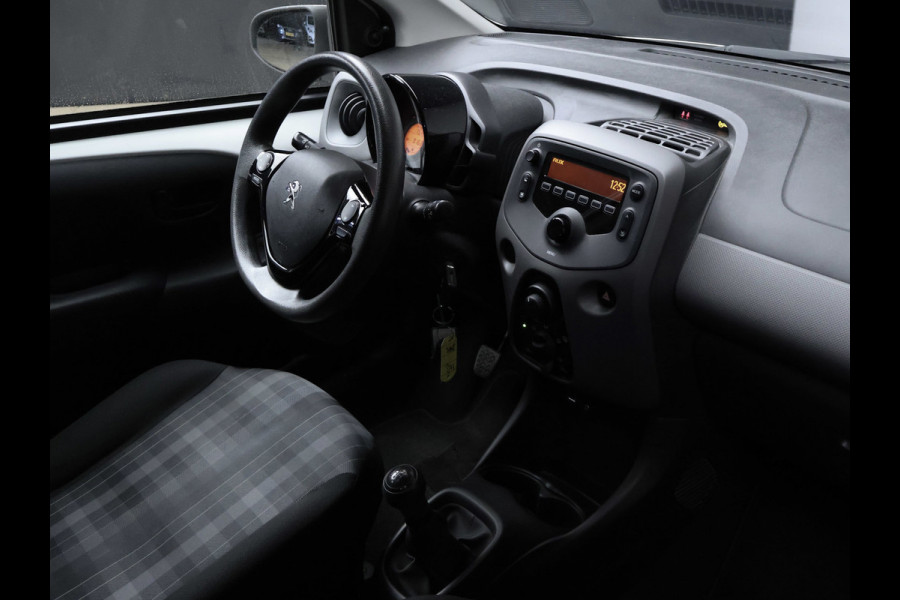 Peugeot 108 1.0 e-VTi Sport (AIRCO,BLUETOOTH,SPORTSTOELEN,BLACK AND WHITE EDITION,LAGE KILOMETERSTAND,SPORTSTOELEN,NETTE STAAT)