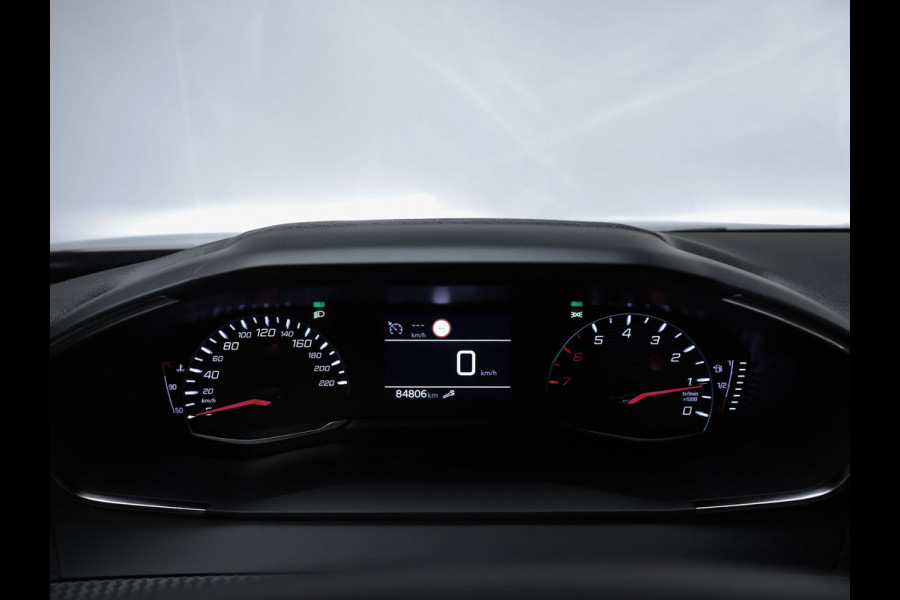 Peugeot 2008 1.2 PureTech Pack Sport (APPLE CARPLAY,NAVI,PDC,CLIMATE,CRUISE,LED,ELEKTRISCH PAKKET,SPORTSTOELEN,NETTE STAAT)