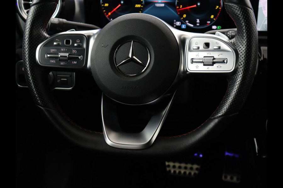 Mercedes-Benz A-Klasse 200 Business Solution AMG | Panoramadak | Cruise control | Stoelverwarming | Trekhaak | Sfeerverlichting | Carplay | Camera | Park assist | Sfeerverlichting