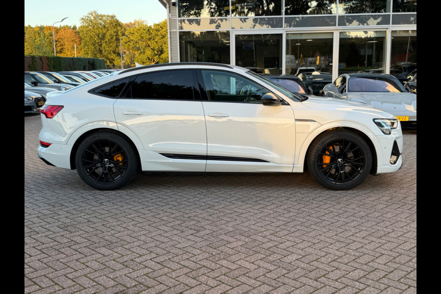 Audi e-tron Sportback 50 quattro S edition 71 kWh / SOH 97%! / Nieuwstaat / Camera / Luchtvering / B&O / 21'' / Leer&Alcantara / CarPlay / DAB / Cruise Control