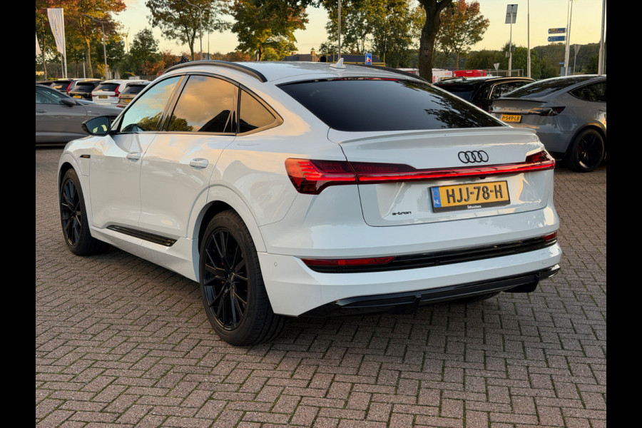 Audi e-tron Sportback 50 quattro S edition 71 kWh / SOH 97%! / Nieuwstaat / Camera / Luchtvering / B&O / 21'' / Leer&Alcantara / CarPlay / DAB / Cruise Control