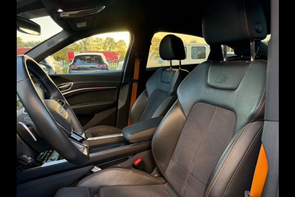 Audi e-tron Sportback 50 quattro S edition 71 kWh / SOH 97%! / Nieuwstaat / Camera / Luchtvering / B&O / 21'' / Leer&Alcantara / CarPlay / DAB / Cruise Control
