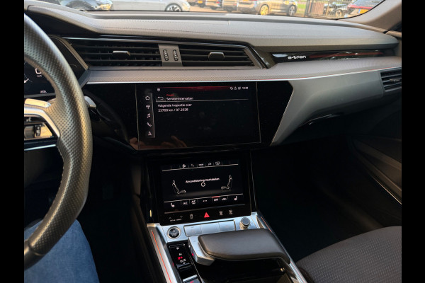 Audi e-tron Sportback 50 quattro S edition 71 kWh / SOH 97%! / Nieuwstaat / Camera / Luchtvering / B&O / 21'' / Leer&Alcantara / CarPlay / DAB / Cruise Control