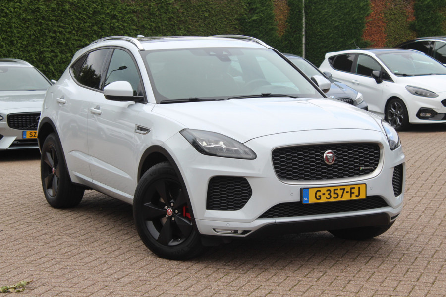 Jaguar E-Pace 2.0 P250 AWD SE / Panoramadak / Camera / Head-up / Leder / 19'' / Meridian / Memory seats / Navigatie / Dodehoek / Stoelverwarming / ACC