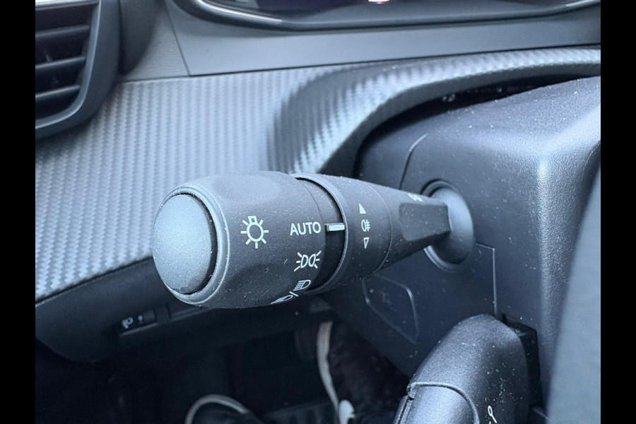 Peugeot e-2008 EV Allure 54 kWh Parkeerhulp/Carplay-Android-auto/Warmtepomp/Cruise-control