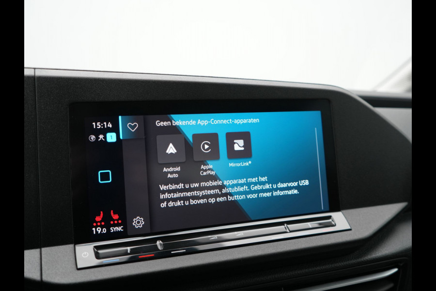 Volkswagen Caddy 5 Persoons 1.5 TSI Panamericana Automaat DSG 115pk Dealer O.H. | Adaptive Cruise | Camera | Stoelverwarming | Apple Carplay | BLIS | Navigatie | DAB | IQ Drive | Travel Assist | Draadloze Telefoonlader | Park Assist |