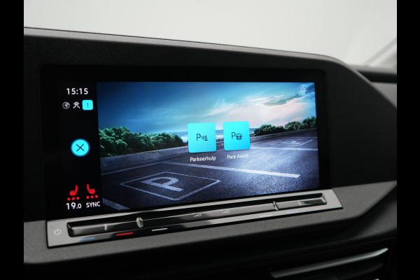 Volkswagen Caddy 5 Persoons 1.5 TSI Panamericana Automaat DSG 115pk Dealer O.H. | Adaptive Cruise | Camera | Stoelverwarming | Apple Carplay | BLIS | Navigatie | DAB | IQ Drive | Travel Assist | Draadloze Telefoonlader | Park Assist |